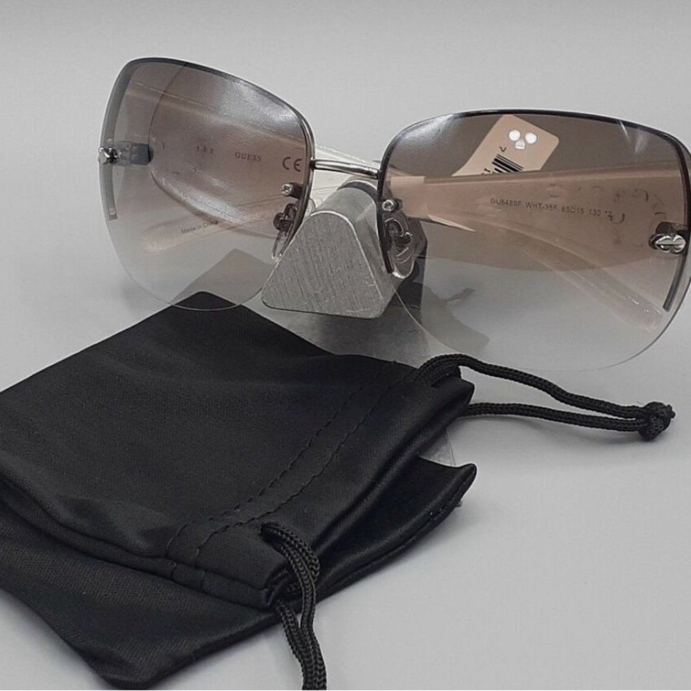Guess Women's Gradient Sunglasses - Black